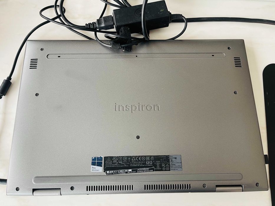 Laptop 2in1 Dell Inspiron 5578 Aspect 9/10 Functionalitate 10/10