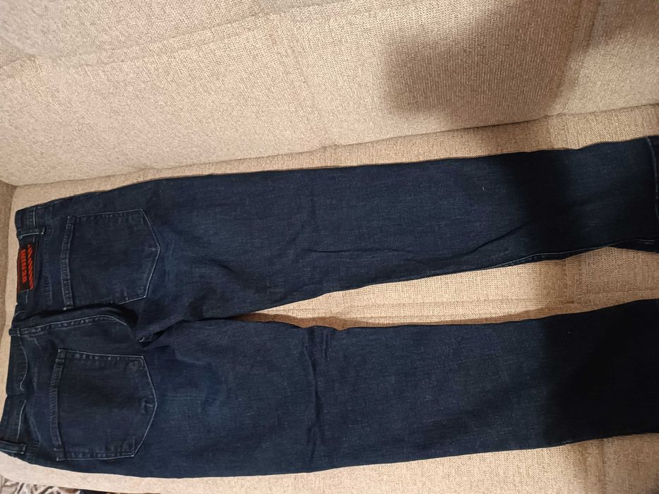 Дънки не различими от нови.