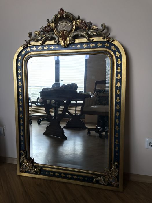 Луксозно офис или домашно оборудване - бюро, скрин, огледало