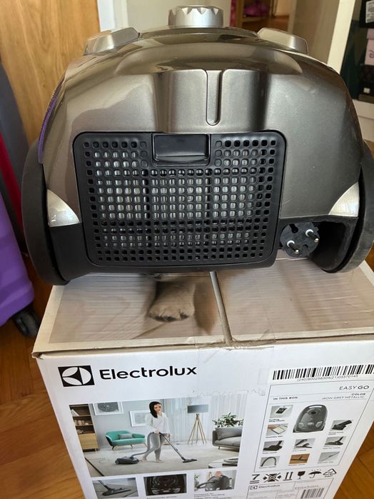 Aspirator cu sac Electrolux