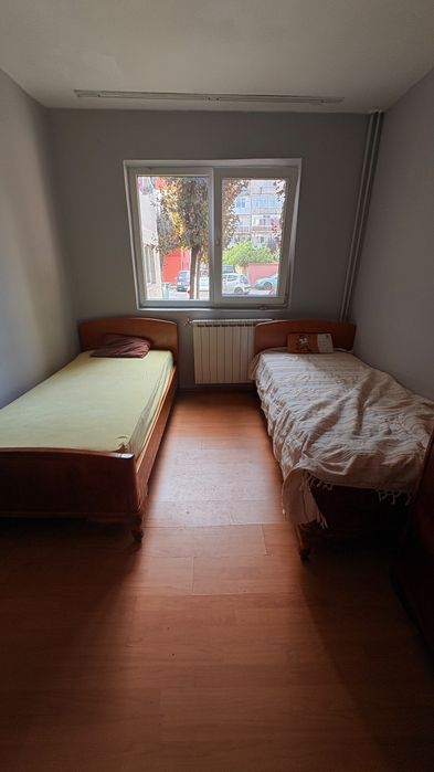 Apartament 4 camere parter bulevard