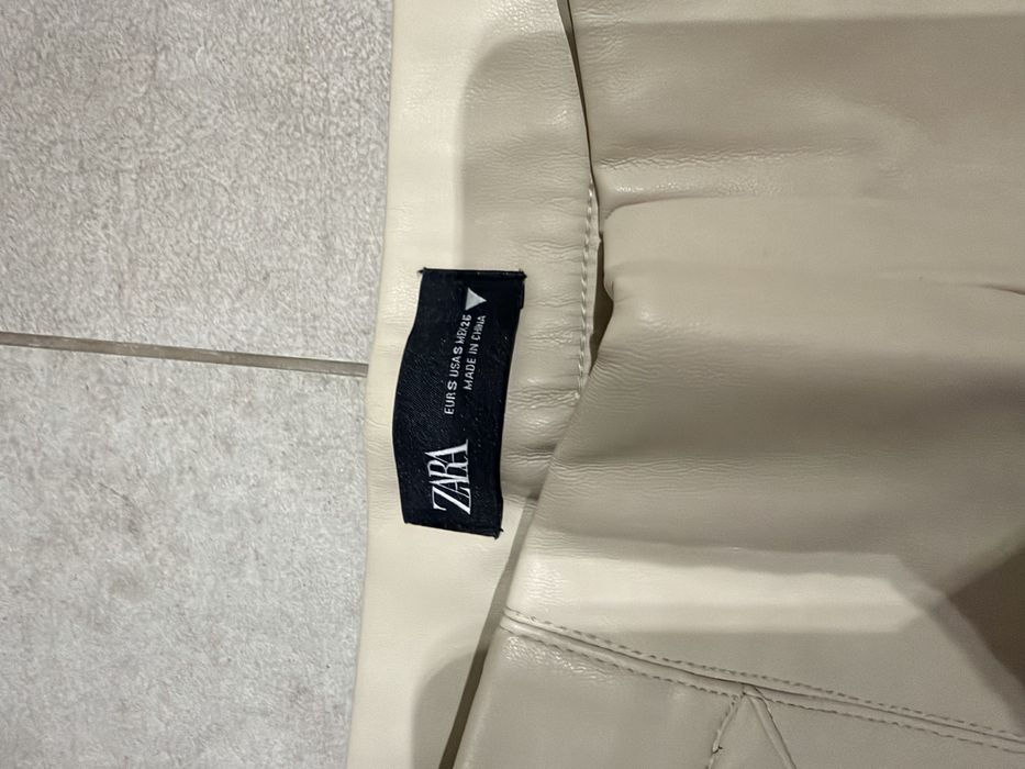 Бежов кожен клин Zara