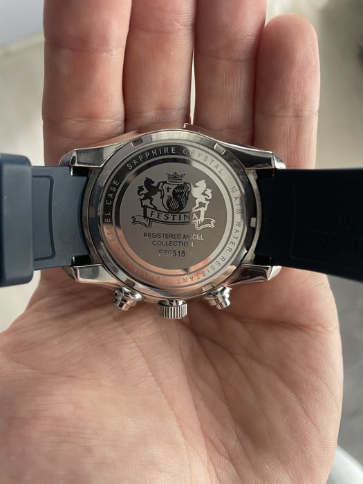 Часовник FESTINA