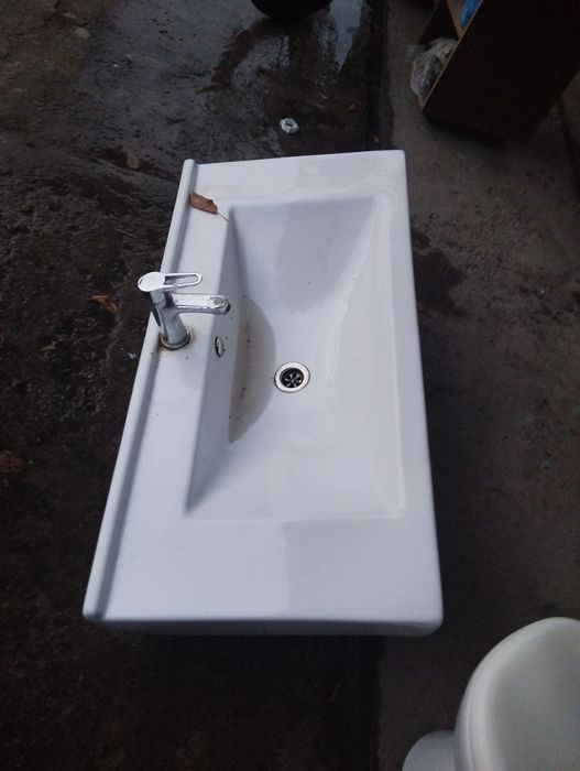 Раковина монолит