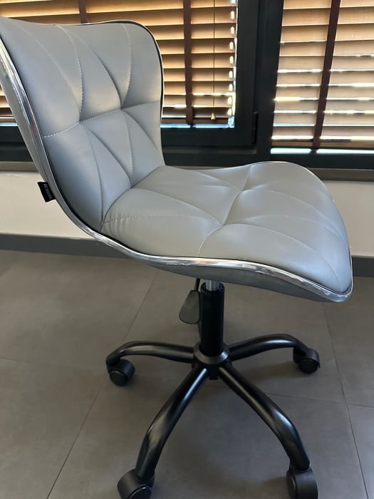 СТОЛ НА КОЛЕЛЦА BROOKLYN black- 2г гаранция и безплатна доставка