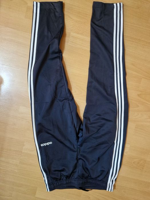Pantaloni trening Adidas mărimea M
