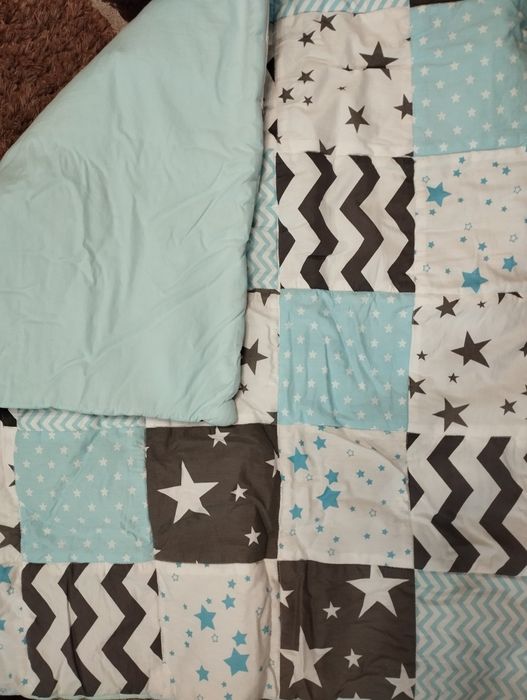 Продам комплект в манежку