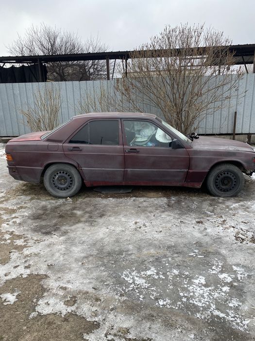 Продам мерседес 190