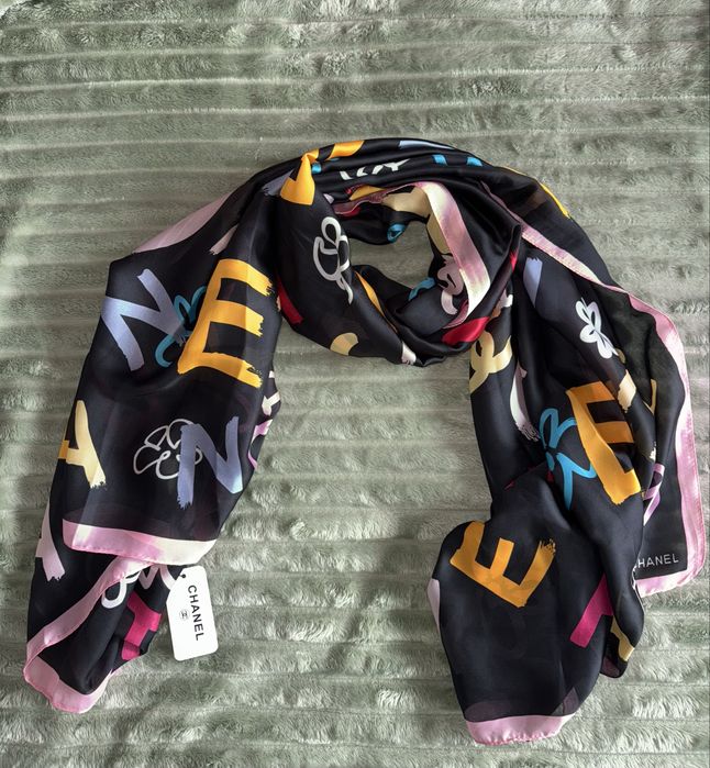 Esarfa Chanel noua cu eticheta