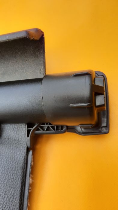 Rulou portbagaj Volkswagen Golf  5 6 Variant 2010 >