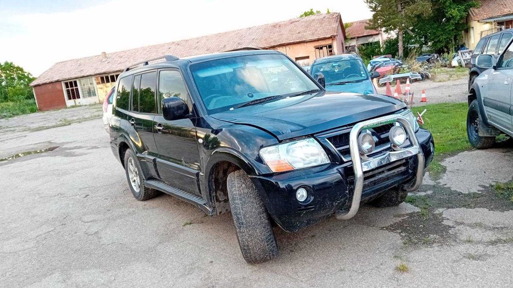 mitsubishi pajero на части