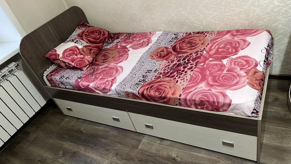 Продам 2 кровати односпальные