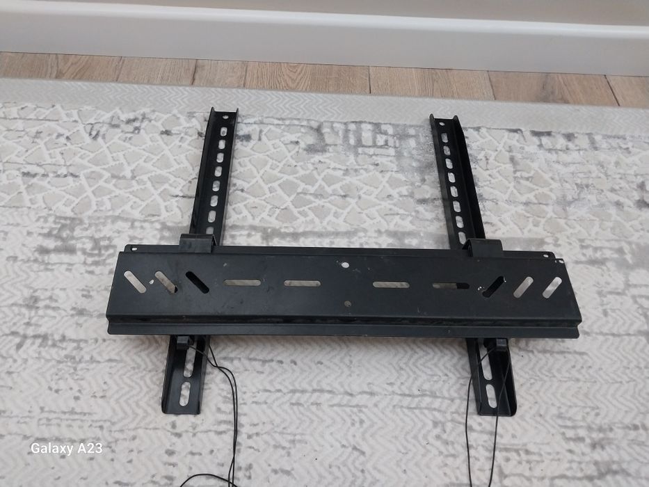 Продам кронштейн.