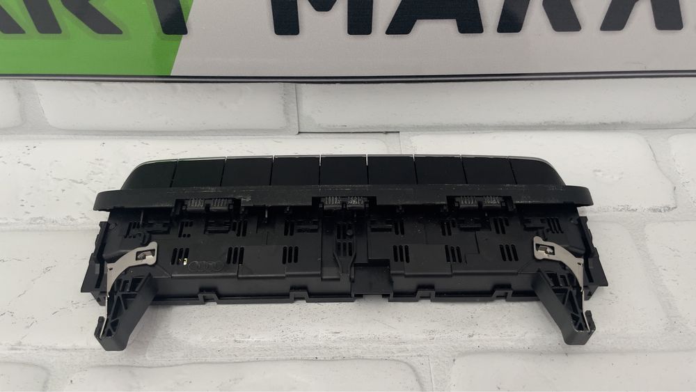 Контролен панел AUDI A4 A5 Q5 8W0925301