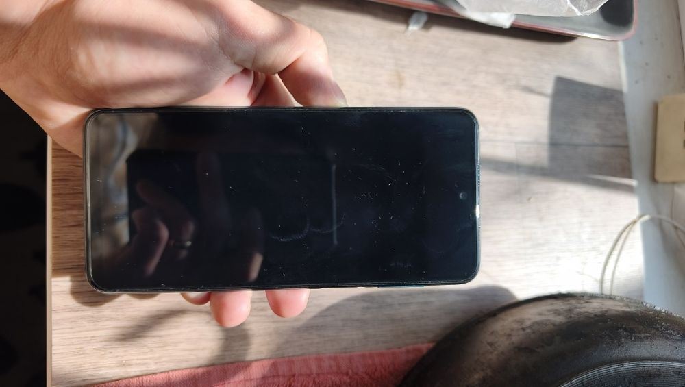 Продам Xiaomi Redmi note 9 pro