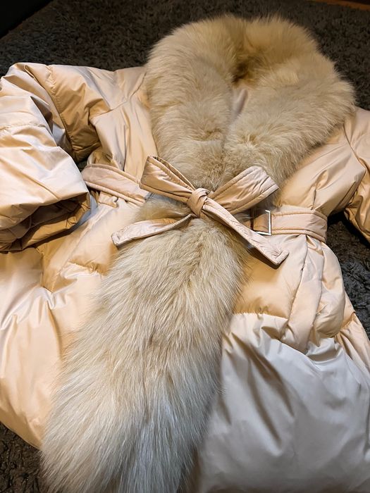 Луксозно дамско яке с естествена яка от лисица – ЧИСТО НОВО (S, екрю)