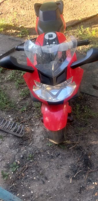 Продаю электроавтомабиль