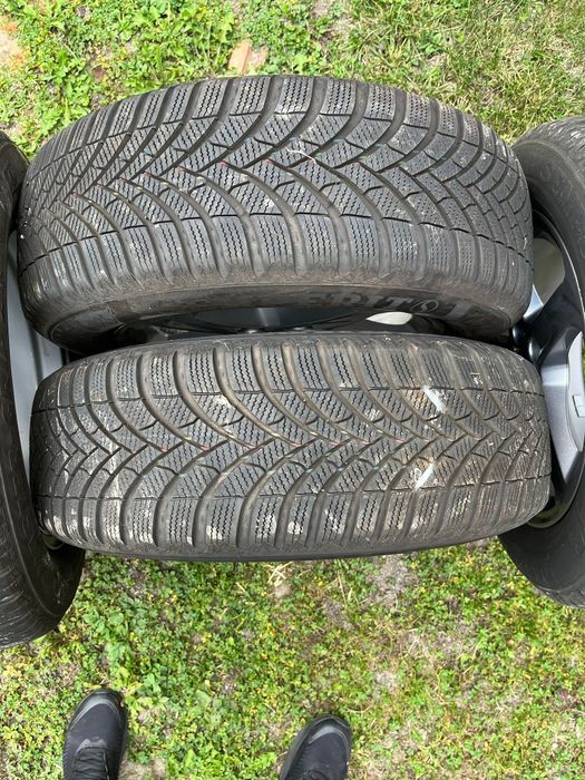 Jante aliaj pt  ford cu cauciucuri iarnă  205.60.16