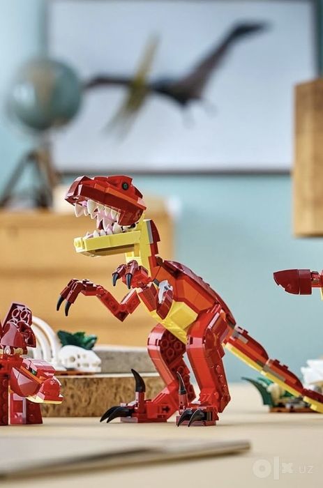 LEGO Creator 3  в 1  Динозавр оринигал