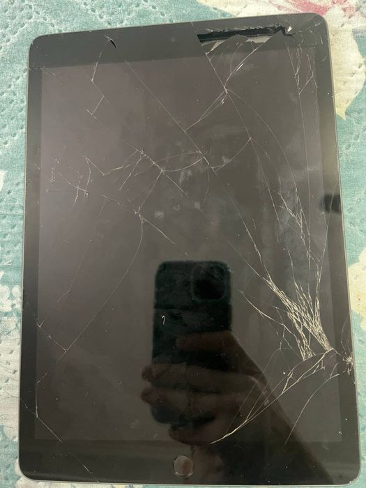 Продам айпад 9 на 64 gb wi fi