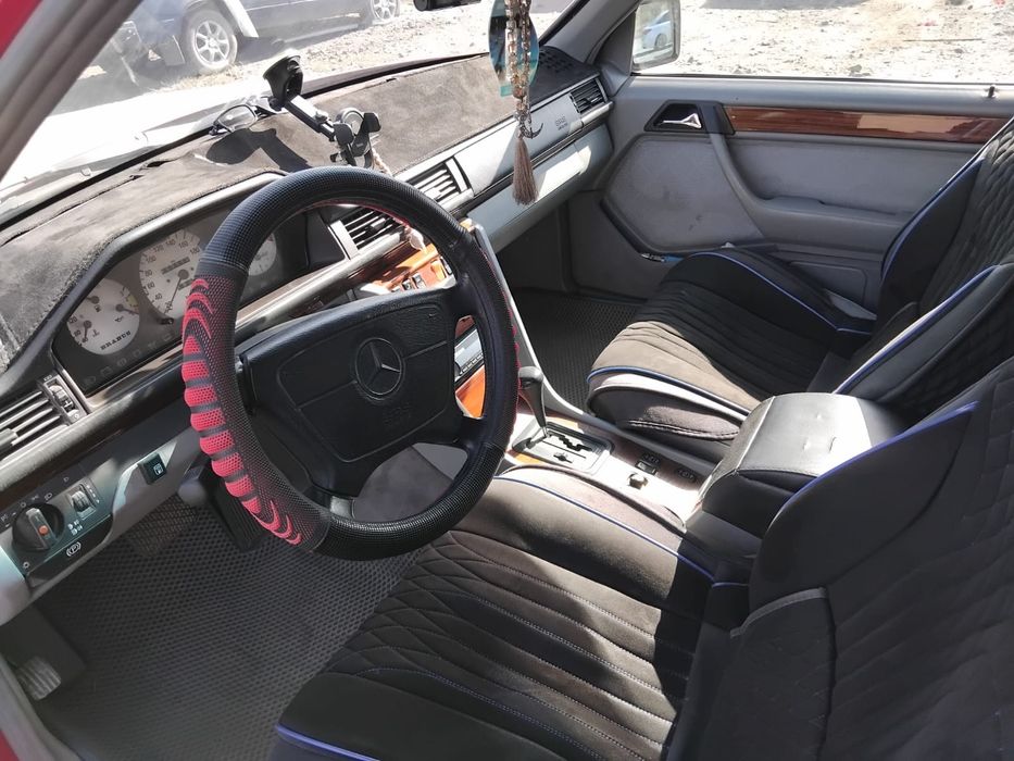 Продам Мерседес 220Е