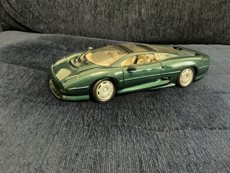 Colectie machete 1:18 Maisto, Bburago, Norev
