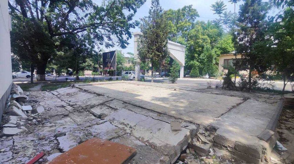 Продается земля 1 сотка, под постройку, ориентир Яккасарай мечеть