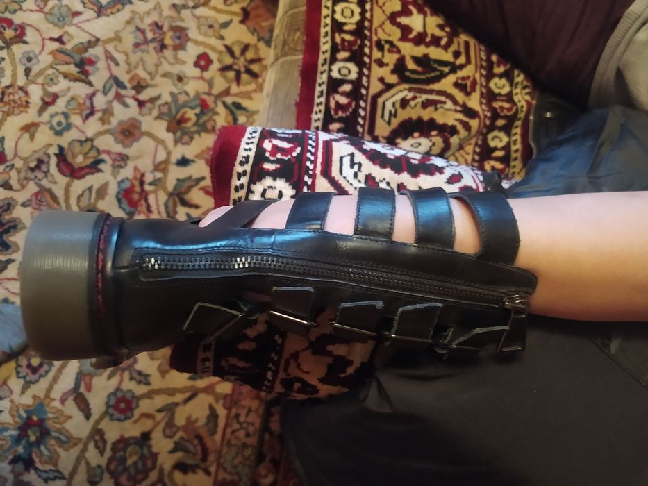 Продам ботиночки