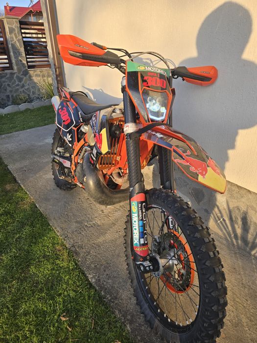 Ktm 300 tpi înmatriculat.