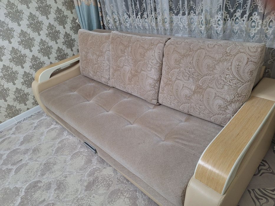 Продам диван большой