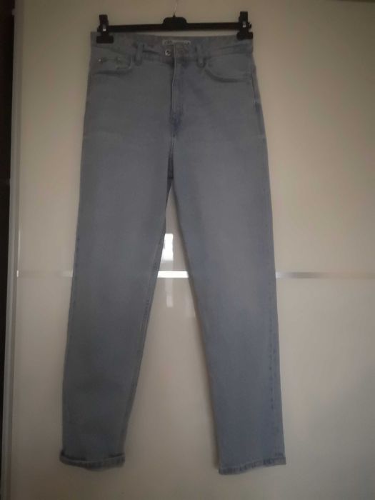 Чисто нови светло сини дънки Zara