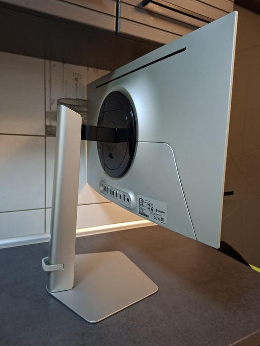 Monitor OLED Samsung 240hz Oddysey G6