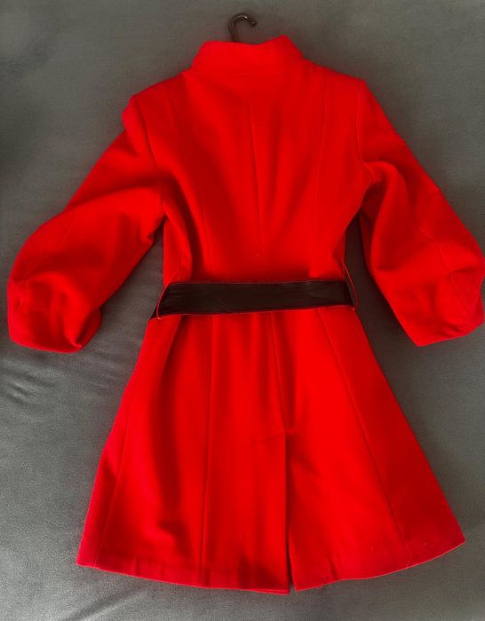 Продам пальто,одевала один раз