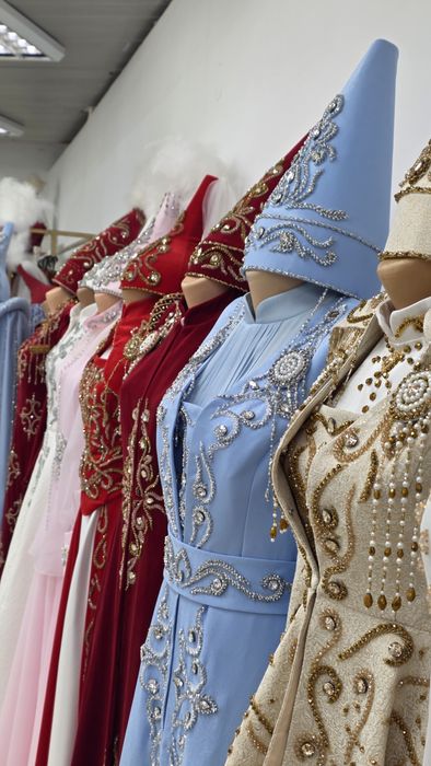 Вешалка для свадебный одежду