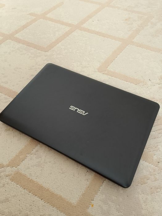 Продам ноутбук asus