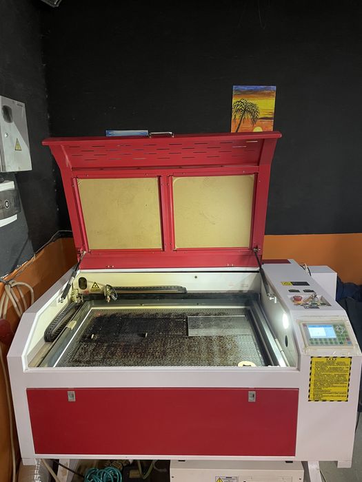 Лазерный ЧПУ CO²