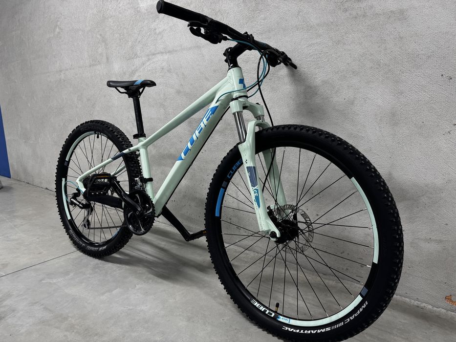 Vand bicicleta CUBE Acid 260 Race