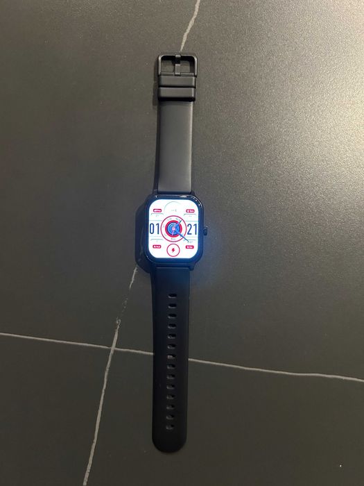 Смарт часовник с измерване на кръвно налягане, пулс, сън, известия-отлично състояние