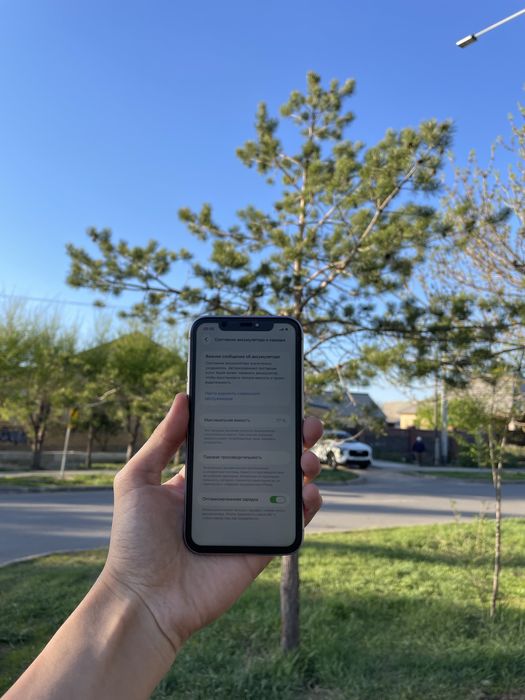 Продам срочно iPhone 11 64GB