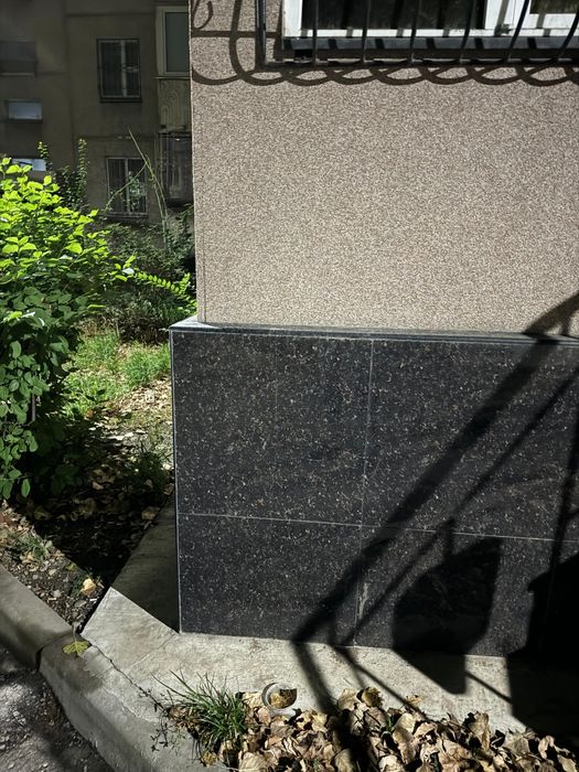 Гранит травертин мрамор ступени подоконник тумба итд