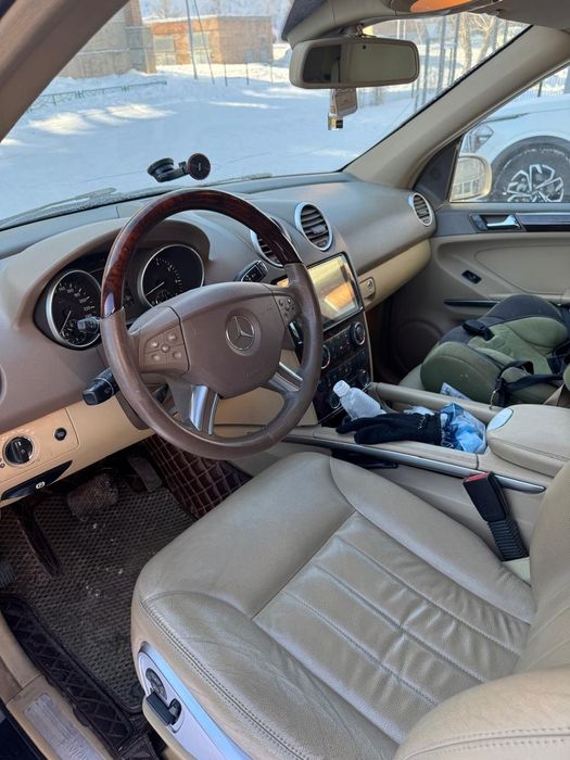 Продам авто МL350  3.2 об
