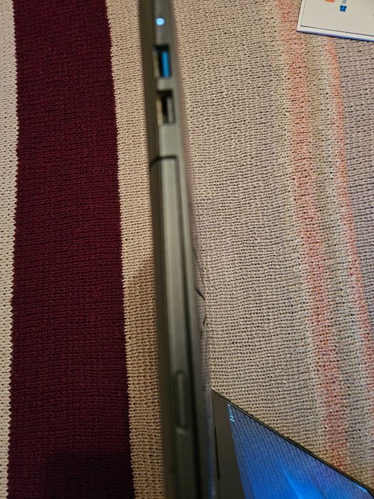 Laptop Lenovo IdeaPad 510 Intel i5, 15.6", Full HD, 8GB RAM, 256GB