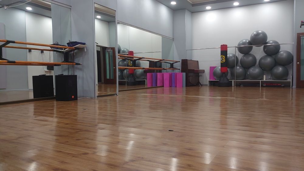 Аренда танцевального зала - Метро Х. Олимжон