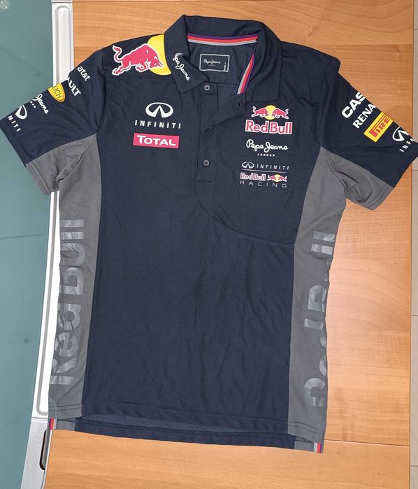 Pepe Jeans x Red Bull