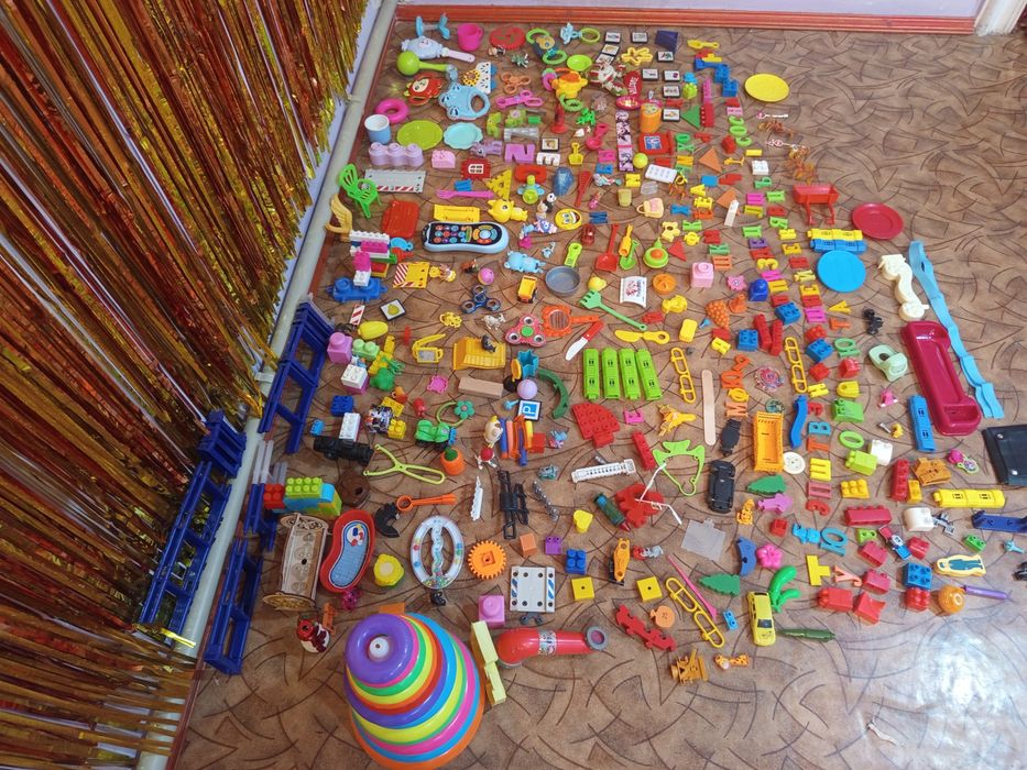 ИГРУШКА . За всё 3000 .