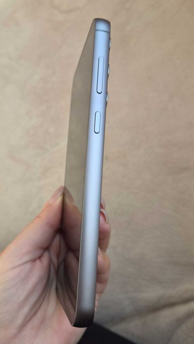Телефон Samsung S23fe