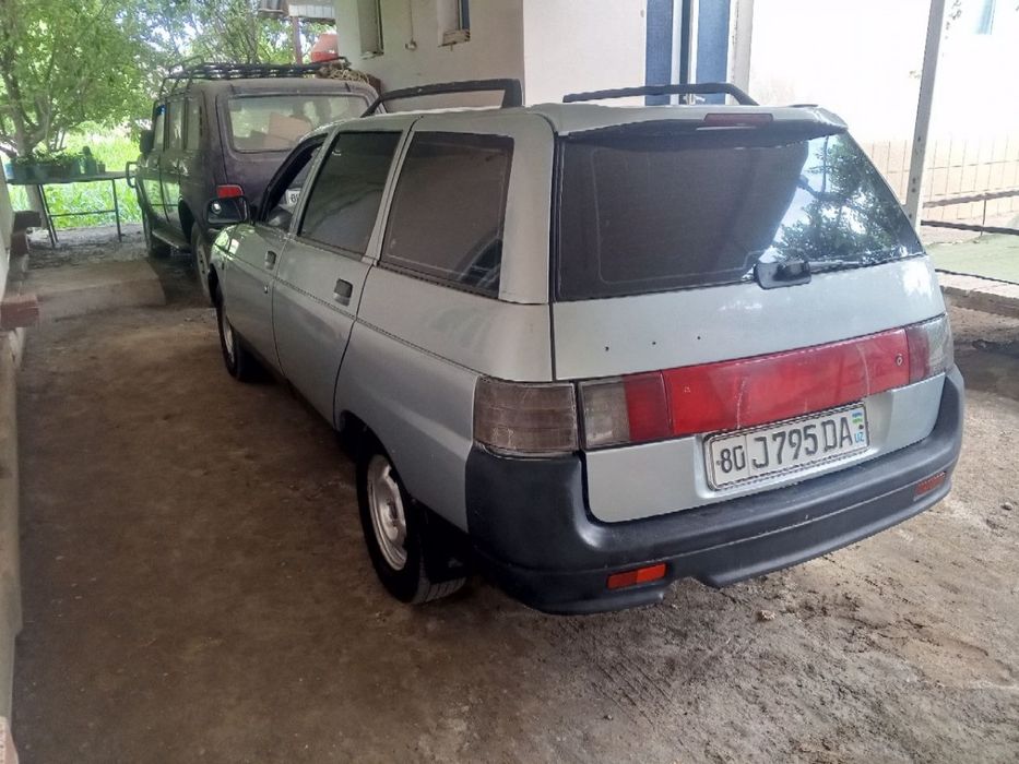 Lada 2111 yaxshi holatda