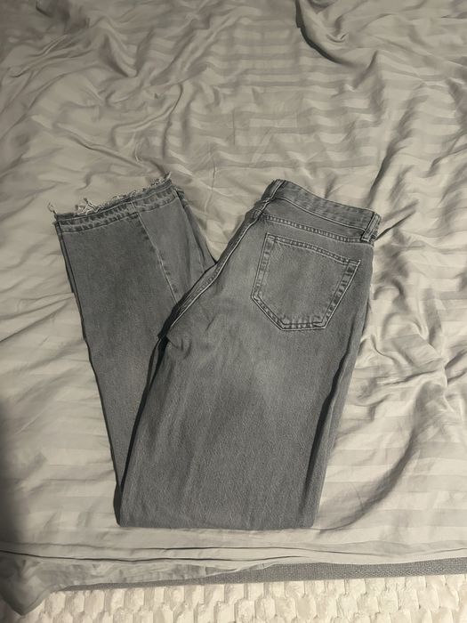 Продавам сиви flared jeans