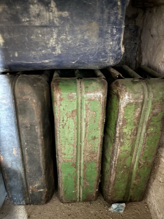 Канистры железные 20л