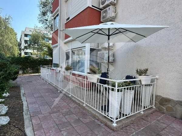 Продава се Двустаен апартамент в к.к. Слънчев бряг - 60 кв.м за 1084 €/кв.м - Снимка #2